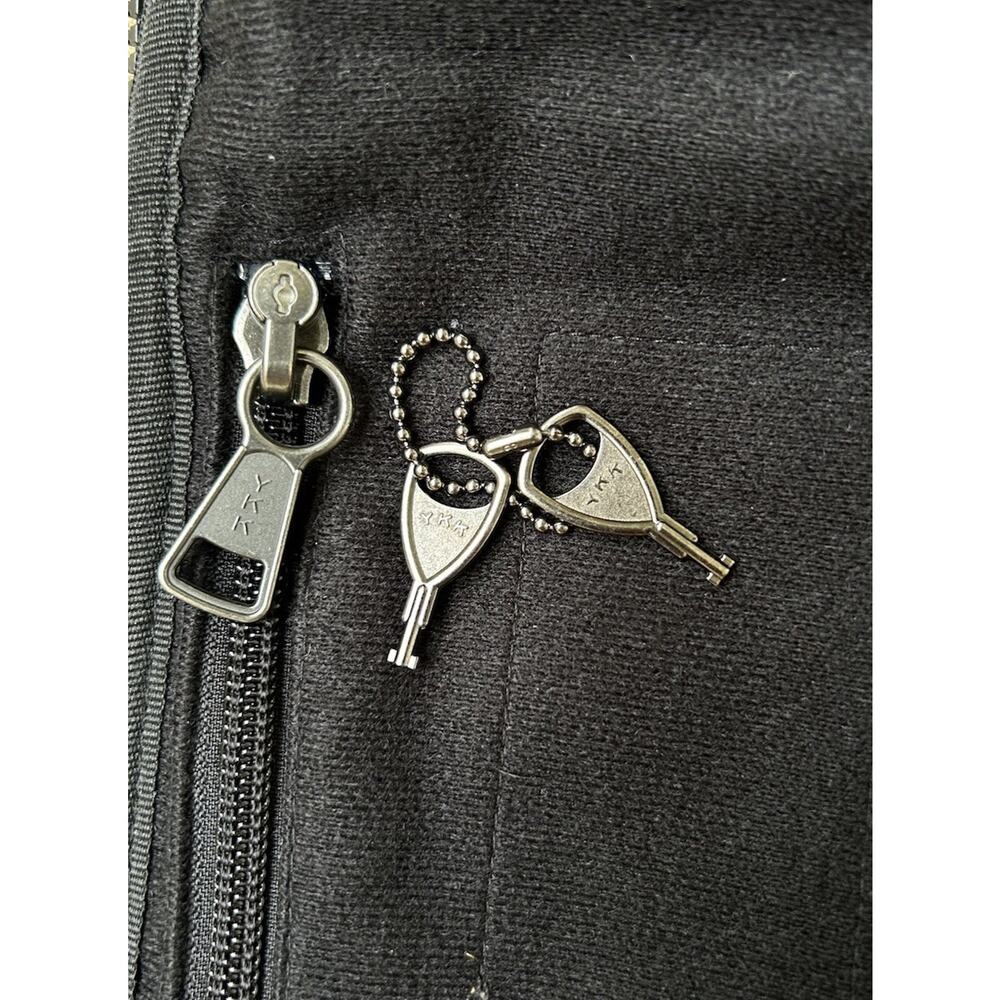 Undertech Undercover Concealed Carry Crossroads Fitted Vest Women's Size Medium - Picture 11 of 16